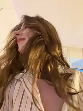 Snapshot of Mary_Leaf chatting on January 2025 06:28:02 AM Mary Leaf online show from January 2025 06:28:02 AM