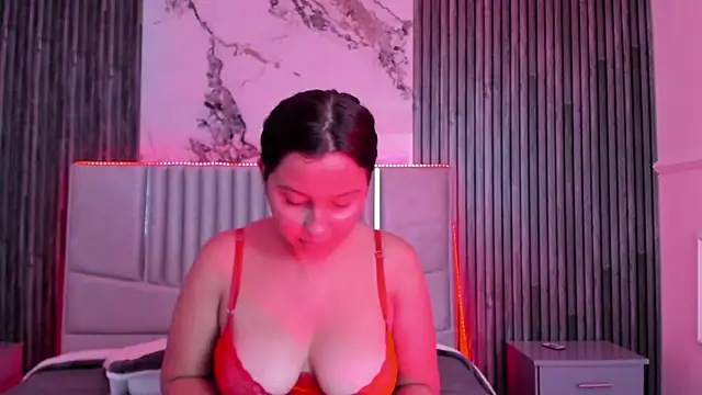 Thaliiajones online show from January 2025 02:59:02 PM