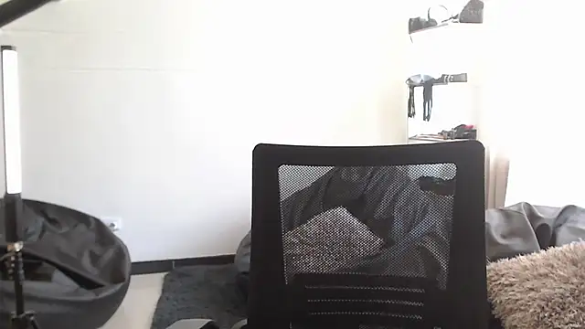 hairyncuteass online show from January 2025 05:45:02 PM