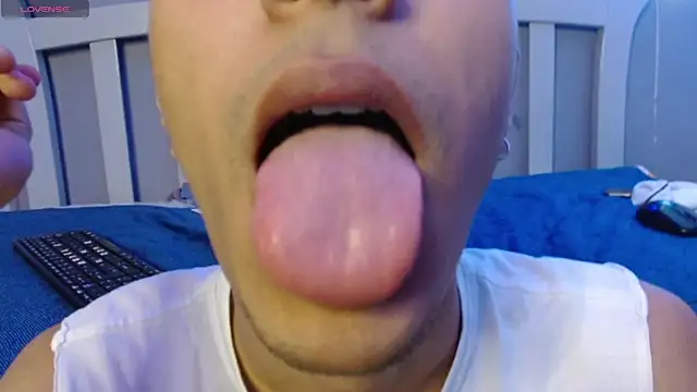 HarolddXL online show from January 2025 03:47:02 PM