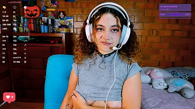 Annycolin  online show from October 2025 12:01:02 AM