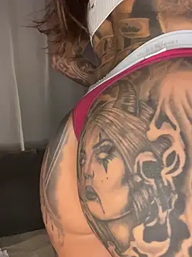 Snapshot of Black_sweet_Rose chatting on March 2025 09:05:02 PM Black sweet Rose online show from March 2025 09:05:02 PM