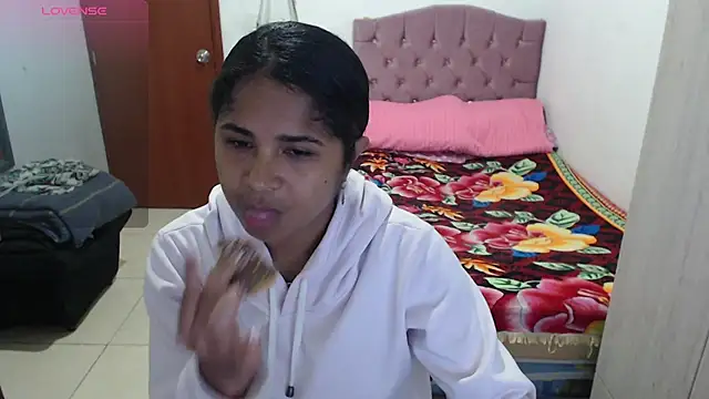 july-feria online show from November 2025 10:25:02 PM