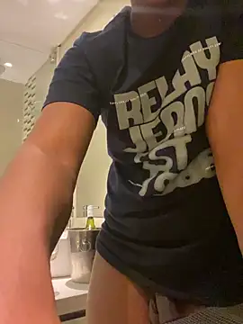 snotLoud online show from February 2025 02:14:02 PM