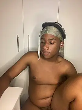 snotLoud online show from March 2025 05:45:02 PM