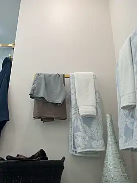 carlospingalinda online show from November 2025 03:12:02 AM