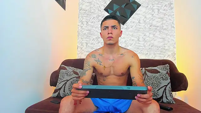 Thomass conor online show from March 2025 05:02:02 PM