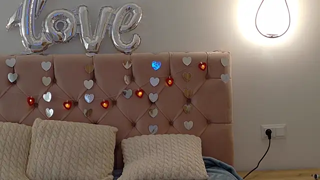 Snapshot of Lilliana_Moon chatting on February 2025 11:49:01 AM Lilliana Moon online show from February 2025 11:49:01 AM