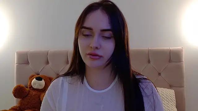 Snapshot of Lilliana_Moon chatting on March 2025 09:15:02 AM Lilliana Moon online show from March 2025 09:15:02 AM