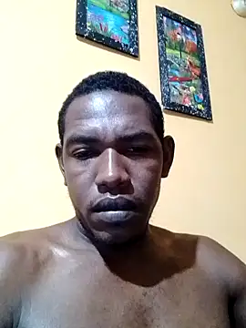 Snapshot of Elnegro28 chatting on February 2025 12:43:02 PM Elnegro28 online show from February 2025 12:43:02 PM