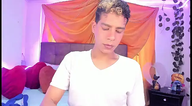 Ethan Boyy online show from March 2025 07:25:01 PM