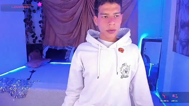 Ethan Boyy online show from November 2025 10:30:02 PM