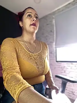 Miss  Melody online show from January 2025 01:40:01 PM