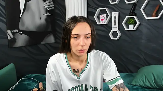 annabishop online show from January 2025 03:04:02 AM