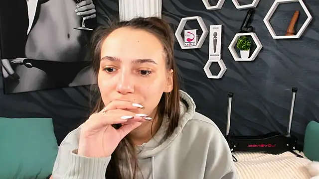 annabishop online show from February 2025 06:00:01 AM