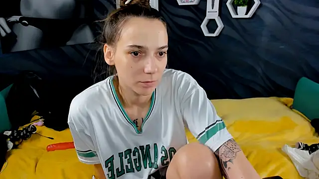 annabishop online show from February 2025 06:19:01 AM