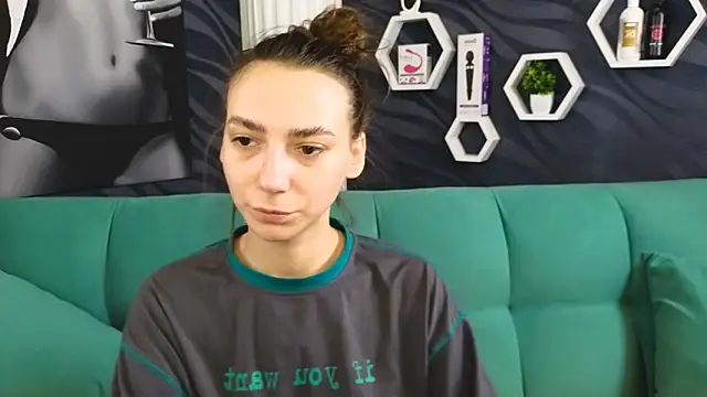 annabishop online show from February 2025 03:04:02 AM