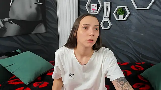 annabishop online show from February 2025 01:39:01 PM