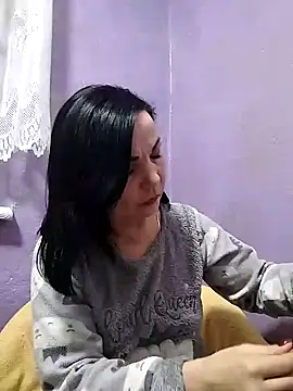 Tory Lovi online show from January 2025 03:54:02 PM