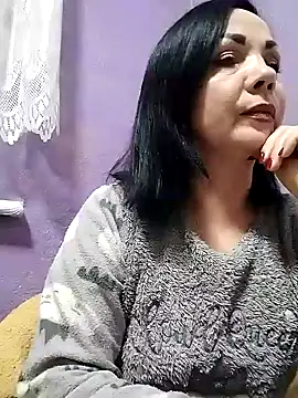 Tory Lovi online show from February 2025 05:16:01 PM