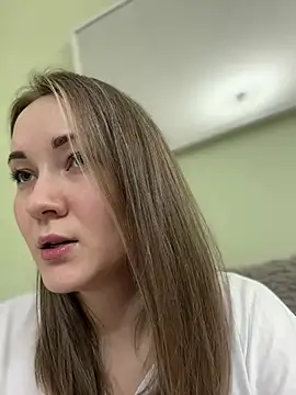 Snapshot of Kiss_My_Body chatting on January 2025 01:09:01 PM Kiss My Body online show from January 2025 01:09:01 PM