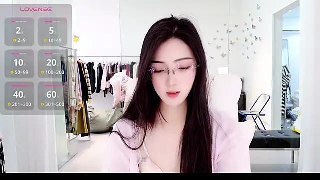 miaomiao-777 online show from November 2025 04:24:01 AM