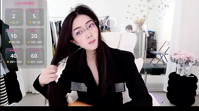 miaomiao-777 online show from January 2026 02:37:02 AM