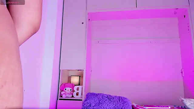 BrianaaTaylor online show from October 2025 08:18:02 PM