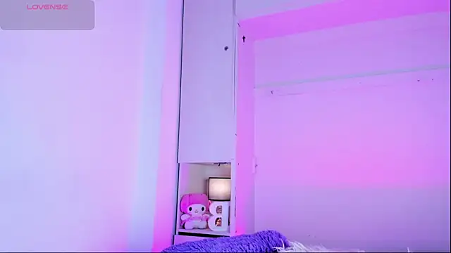 BrianaaTaylor online show from October 2025 08:11:02 PM