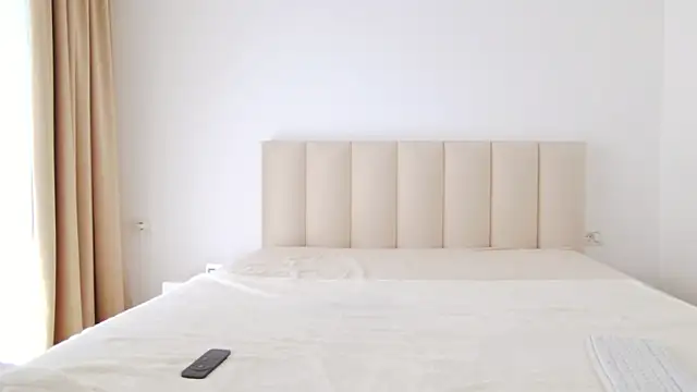 Saradiamond1 online show from March 2025 08:48:02 AM