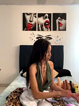 Keyler True18 online show from September 2025 02:39:02 PM