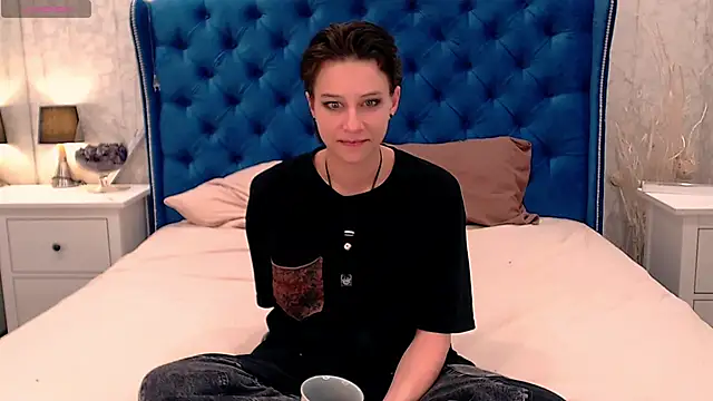 via mayer  online show from November 2025 03:12:01 AM