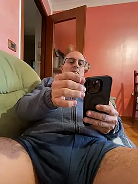 Snapshot of sempreilmio2 chatting on February 2025 02:11:02 PM sempreilmio2 online show from February 2025 02:11:02 PM