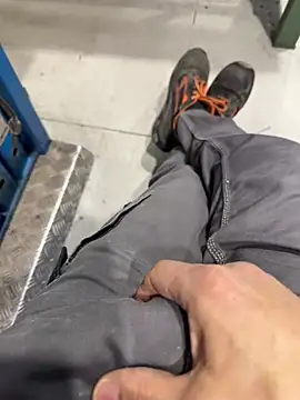 Snapshot of sempreilmio2 chatting on March 2025 12:01:02 PM sempreilmio2 online show from March 2025 12:01:02 PM