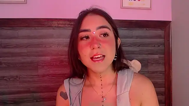 Snapshot of AdaaMillan chatting on February 2026 08:34:01 PM AdaaMillan online show from February 2026 08:34:01 PM