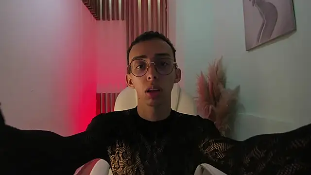 EthaanCox online show from September 2025 10:47:01 PM