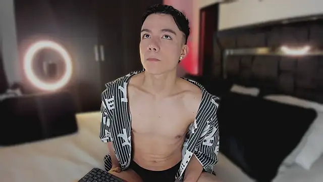 Snapshot of alanblack1 chatting on March 2026 01:37:02 PM alanblack1 online show from March 2026 01:37:02 PM