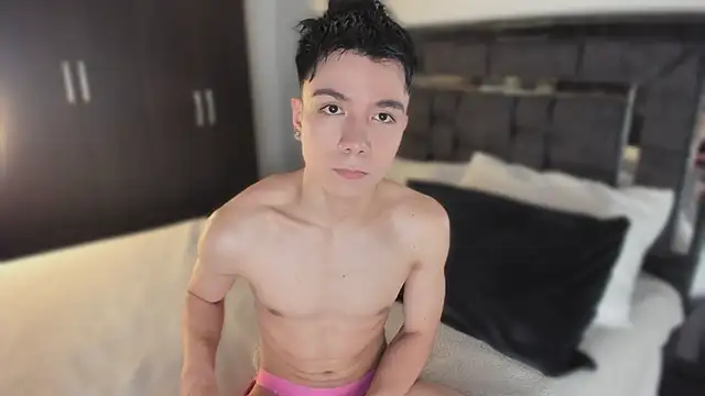 Snapshot of alanblack1 chatting on March 2026 01:05:02 PM alanblack1 online show from March 2026 01:05:02 PM