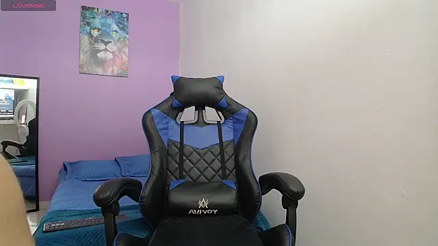 Snapshot of alana_lara chatting on November 2025 04:59:02 AM alana lara online show from November 2025 04:59:02 AM