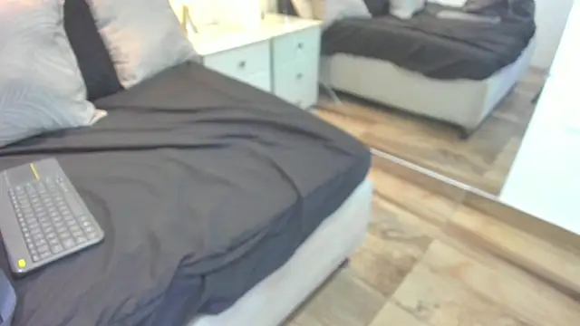 raquell moore online show from January 2026 07:16:01 PM