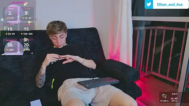 ethan and ava online show from October 2025 02:37:02 AM