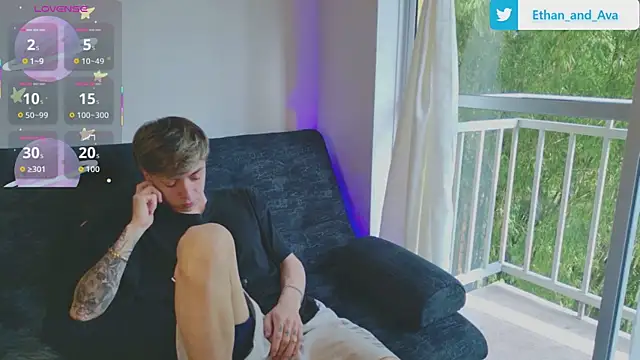 ethan and ava online show from November 2025 12:38:02 PM