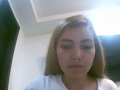 VittoriaTaylor online show from February 2026 04:50:01 PM