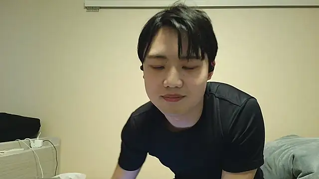 nunnun00 online show from February 2025 06:49:02 AM