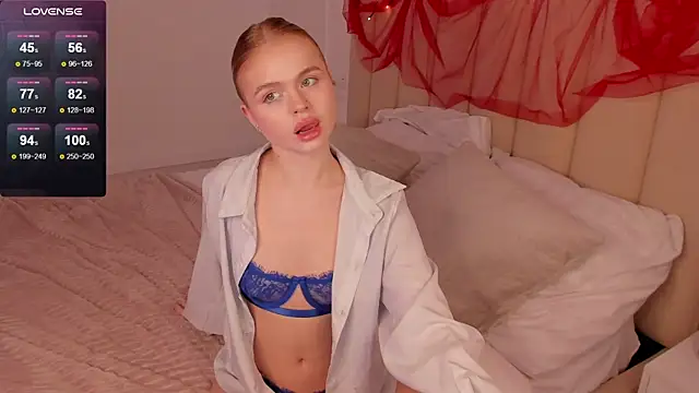 MilaFink online show from March 2025 01:14:02 PM