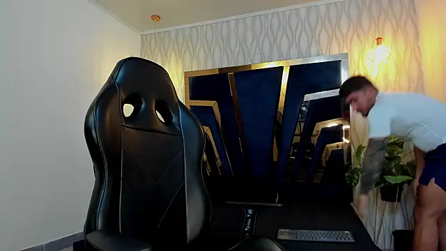 Brad Summer online show from October 2025 05:21:02 PM