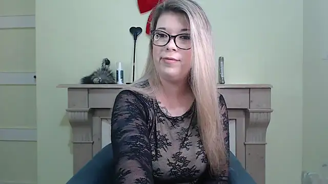 kamilalova online show from February 2026 02:06:02 PM