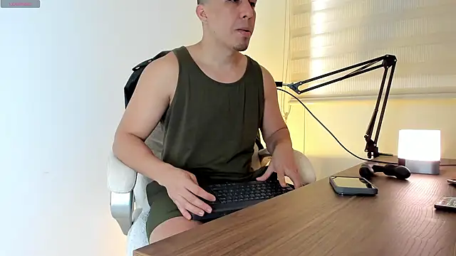 Fraannco online show from January 2025 02:00:01 PM