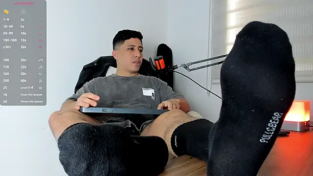 Fraannco online show from March 2025 07:27:02 PM