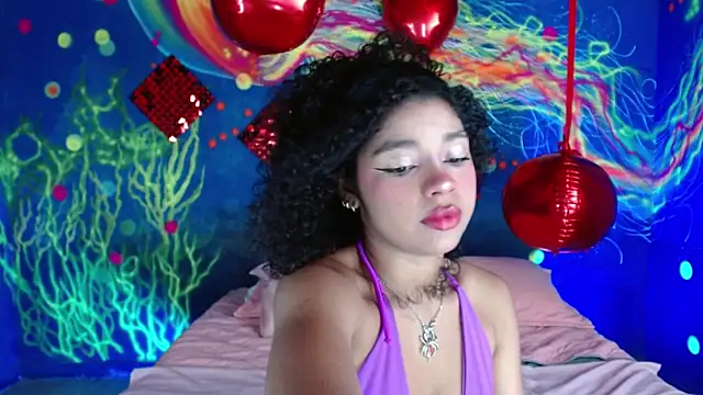 lucie petite online show from September 2025 06:53:01 PM